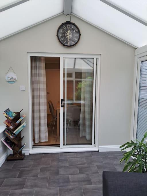 Modern Living In Hull Villa Kingston upon Hull Exterior photo